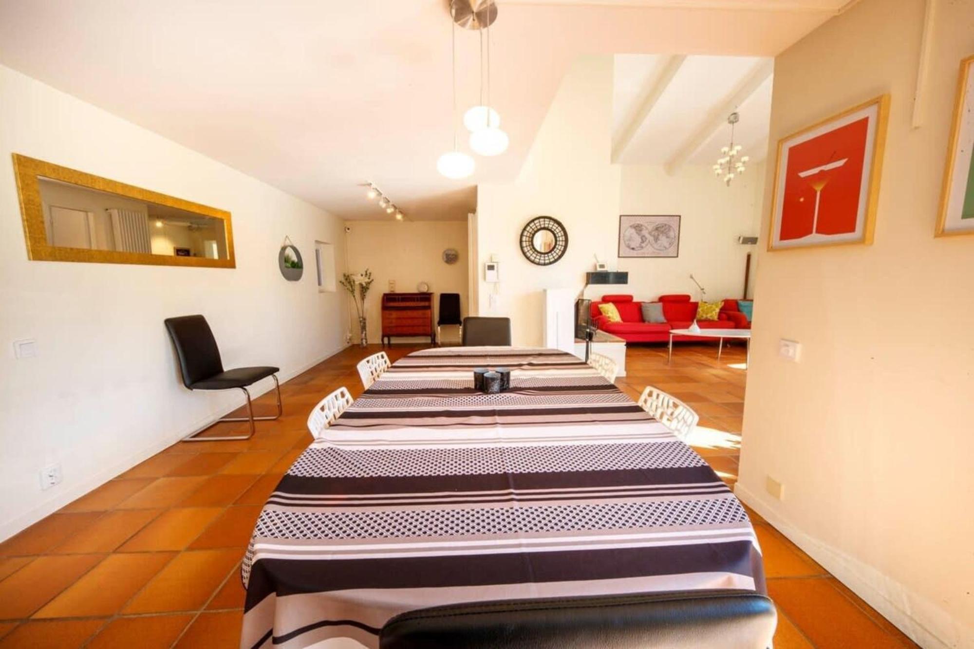 06V - Beautiful Villa With Spa Pool And Tennis Биот Екстериор снимка